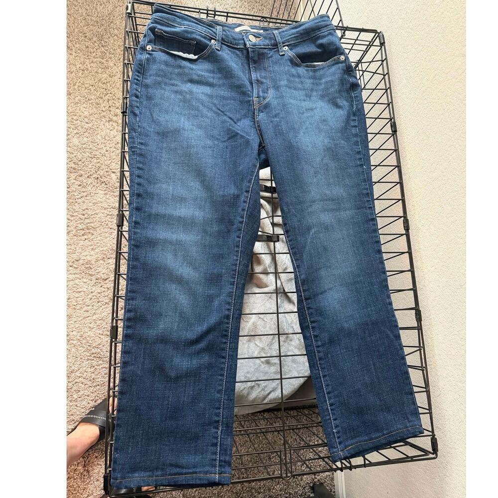 Levi’s classic straight women’s jeans 30
